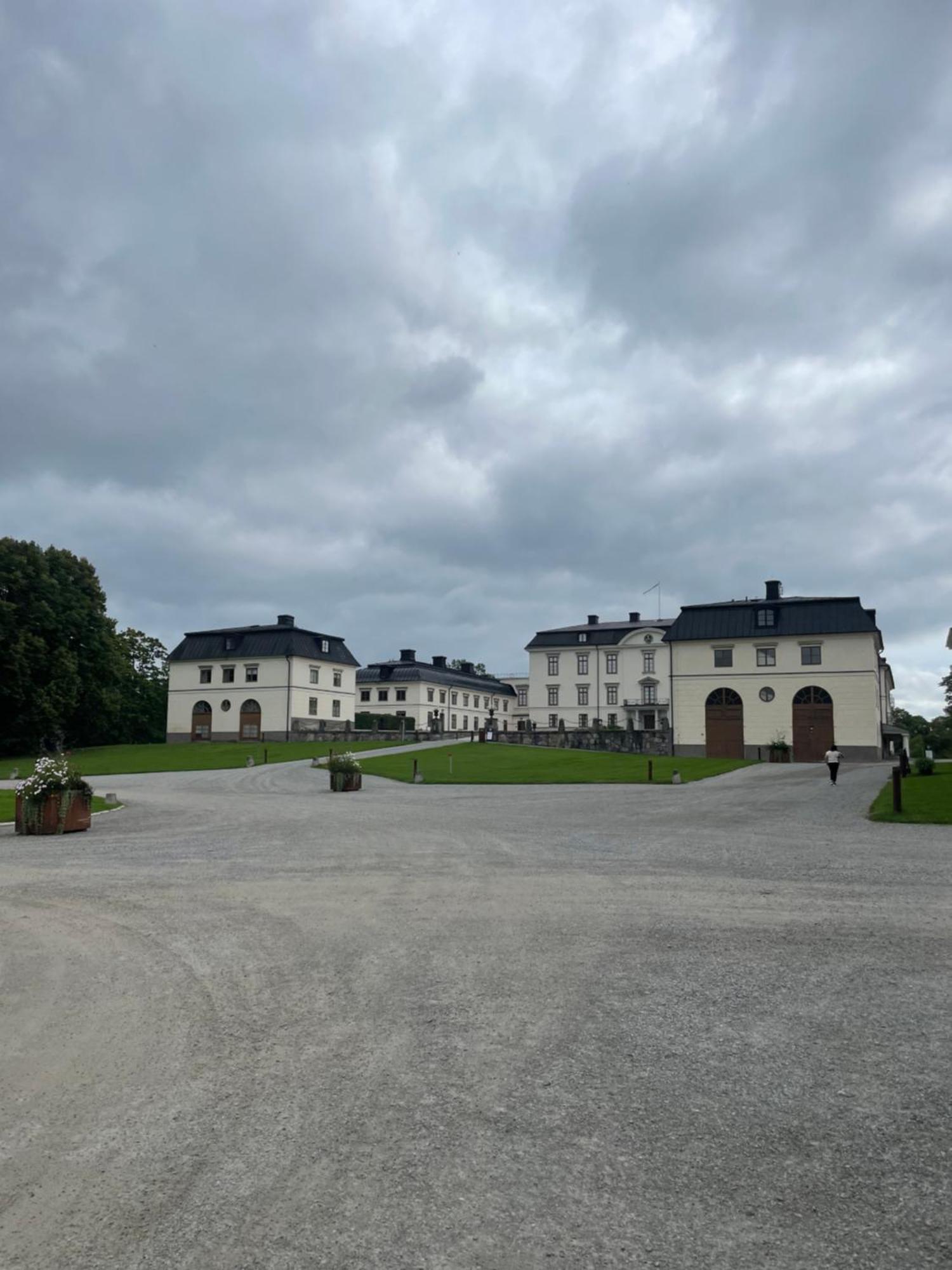 Villa Ett Nytt Fraesch Hus Utanfoer Stockholm Naera Arlanda Rosersberg Esterno foto